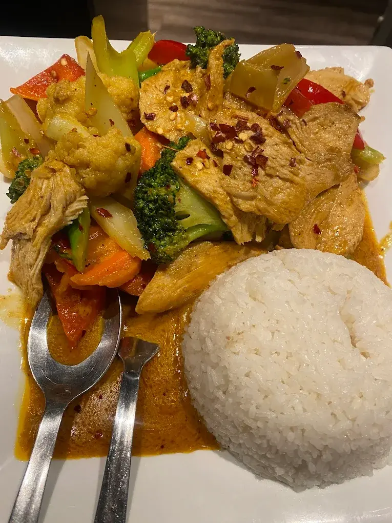 Best Shrimp Salad Rolls in Calgary, AB